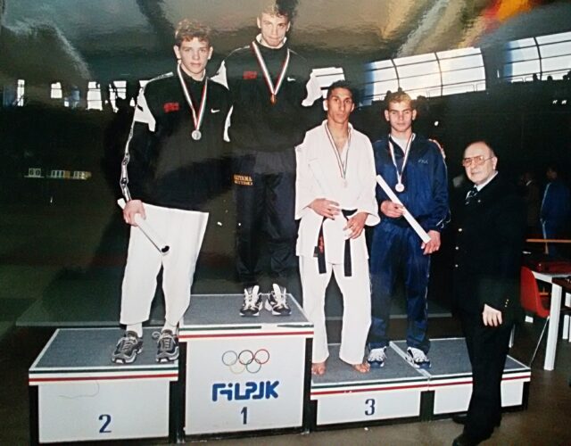 Alessandro Di Gianni sul podio dei campionati junior, al secondo posto l'amico Francesco Bruyere
